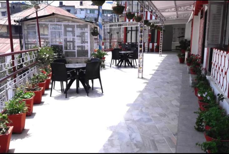 Deep Hotel Mussoorie Exterior foto